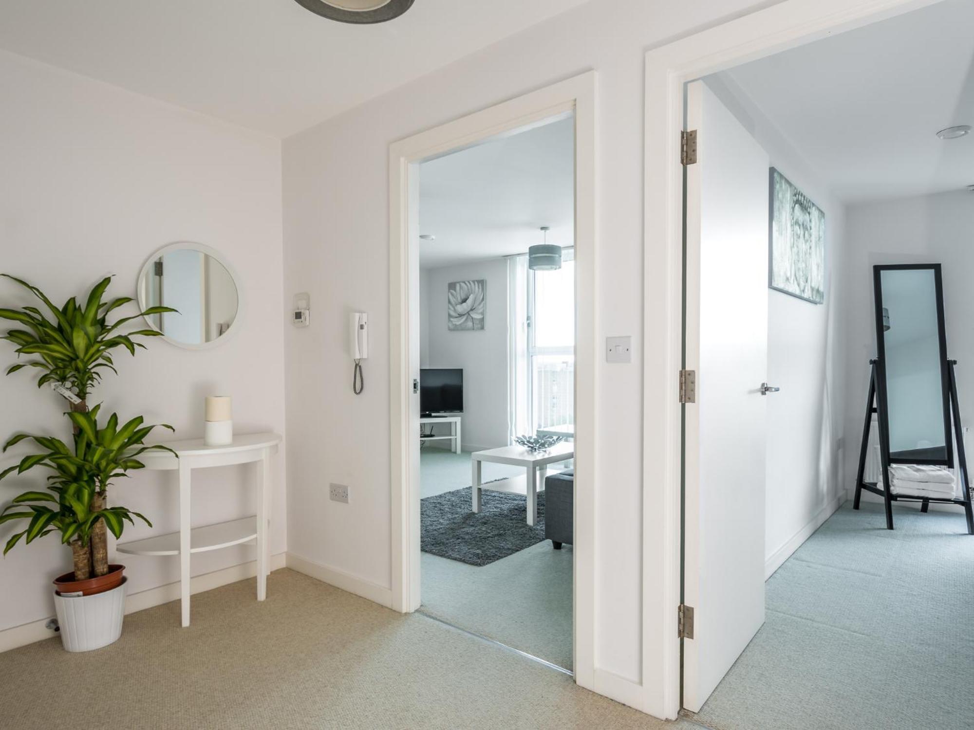 City View Apartment Bedford Exterior photo